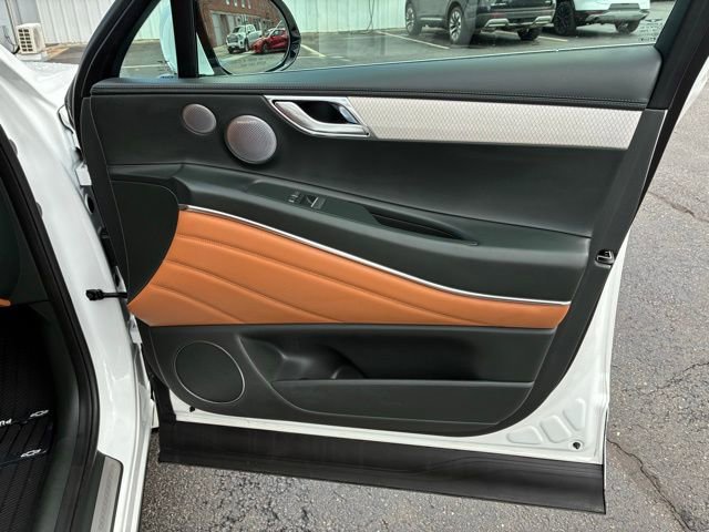 Used 2025 Genesis GV80 3.5T Prestige image 21