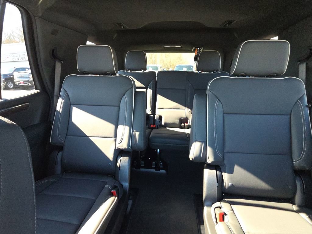 New 2026 Chevrolet Tahoe Premier w/ Sun And Tow Package AWD/4WD image 25
