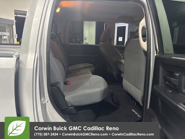 Used 2016 RAM 2500 Tradesman w/ Chrome Appearance Group image 32