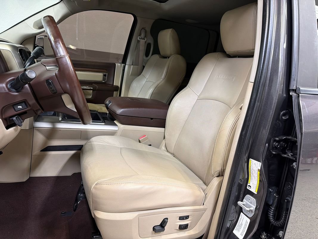 Used 2014 RAM 3500 Laramie w/ Convenience Group AWD/4WD image 12