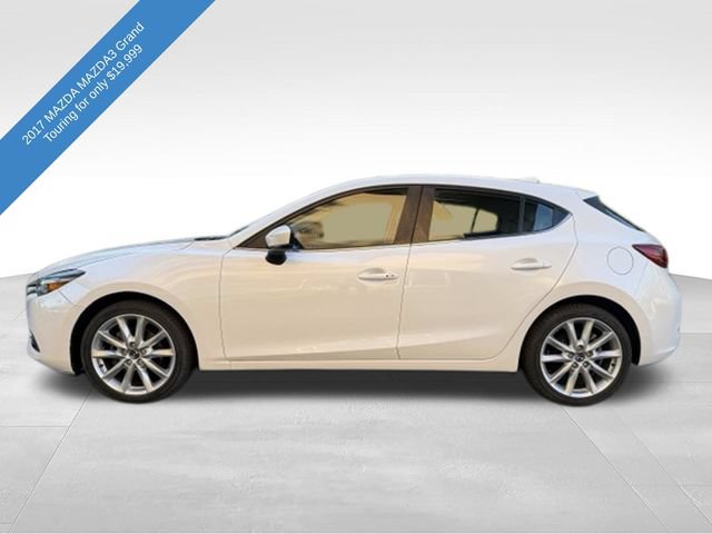 Used 2017 MAZDA MAZDA3 Grand Touring w/ Premium Equipment Package FWD image 2