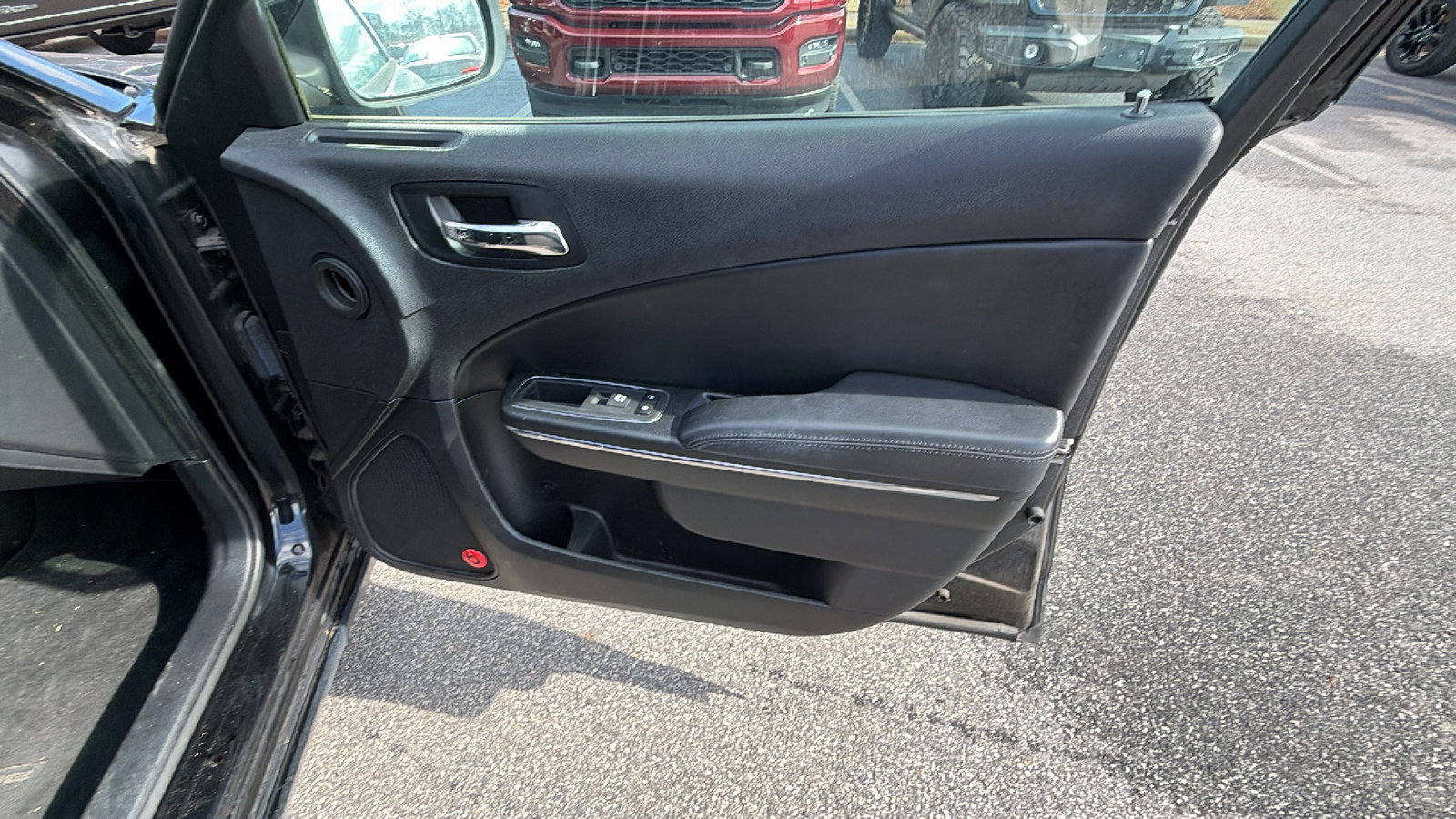 Used 2014 Dodge Charger SXT w/ Blacktop Package image 18