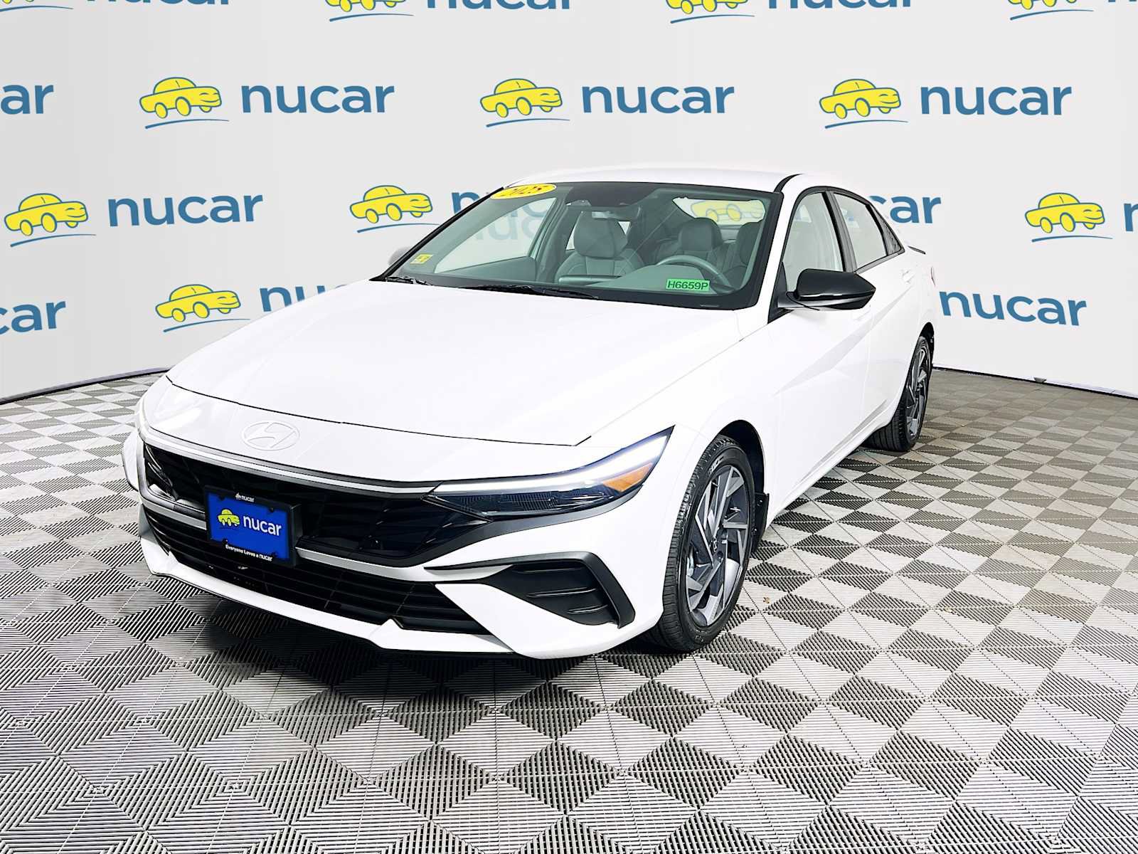 Certified 2025 Hyundai Elantra Sport FWD image 3