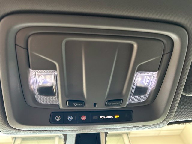 Used 2019 Chevrolet Silverado 1500 Custom Trail Boss w/ Custom Convenience Package AWD/4WD image 16