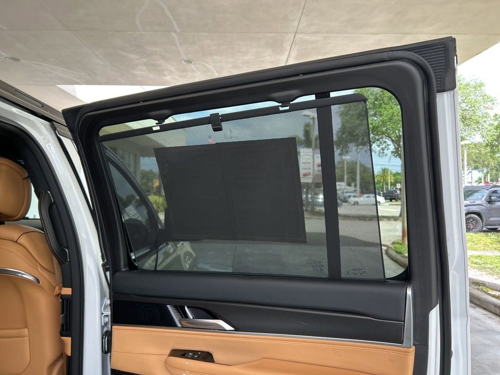 Used 2025 Jeep Grand Wagoneer L Series III w/ Rear Seat Video Group 1 image 52