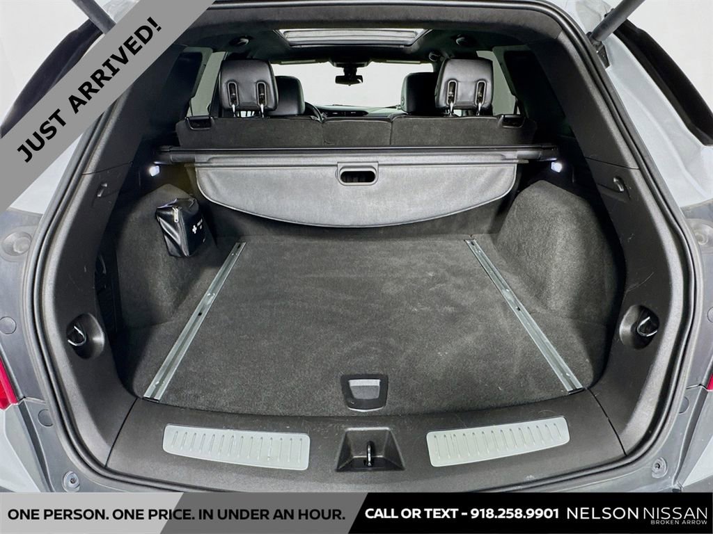 Used 2017 Cadillac XT5 Platinum image 28