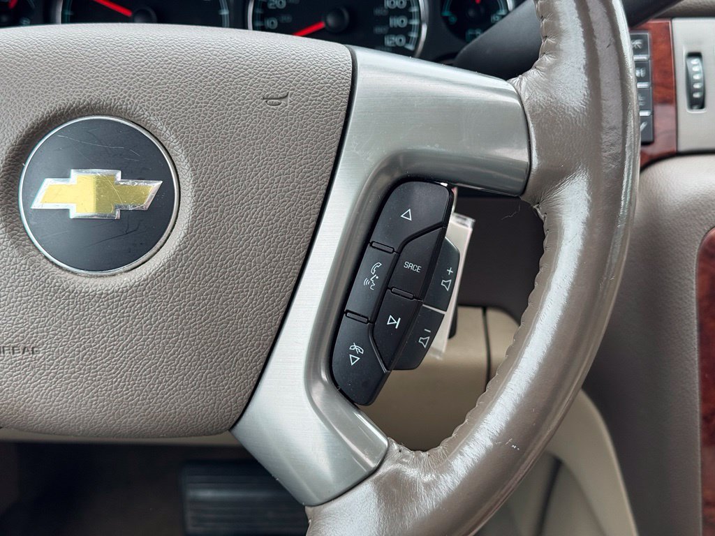 Used 2012 Chevrolet Suburban LTZ AWD/4WD image 26