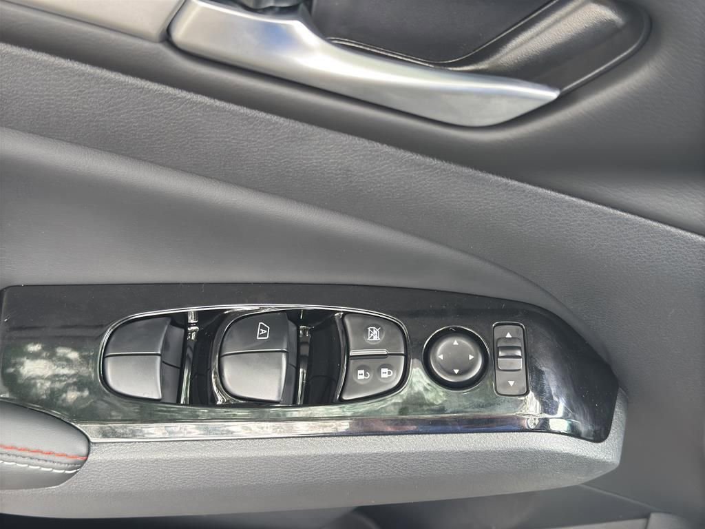 New 2025 Nissan Altima 2.5 SR w/ SR Premium Package image 17