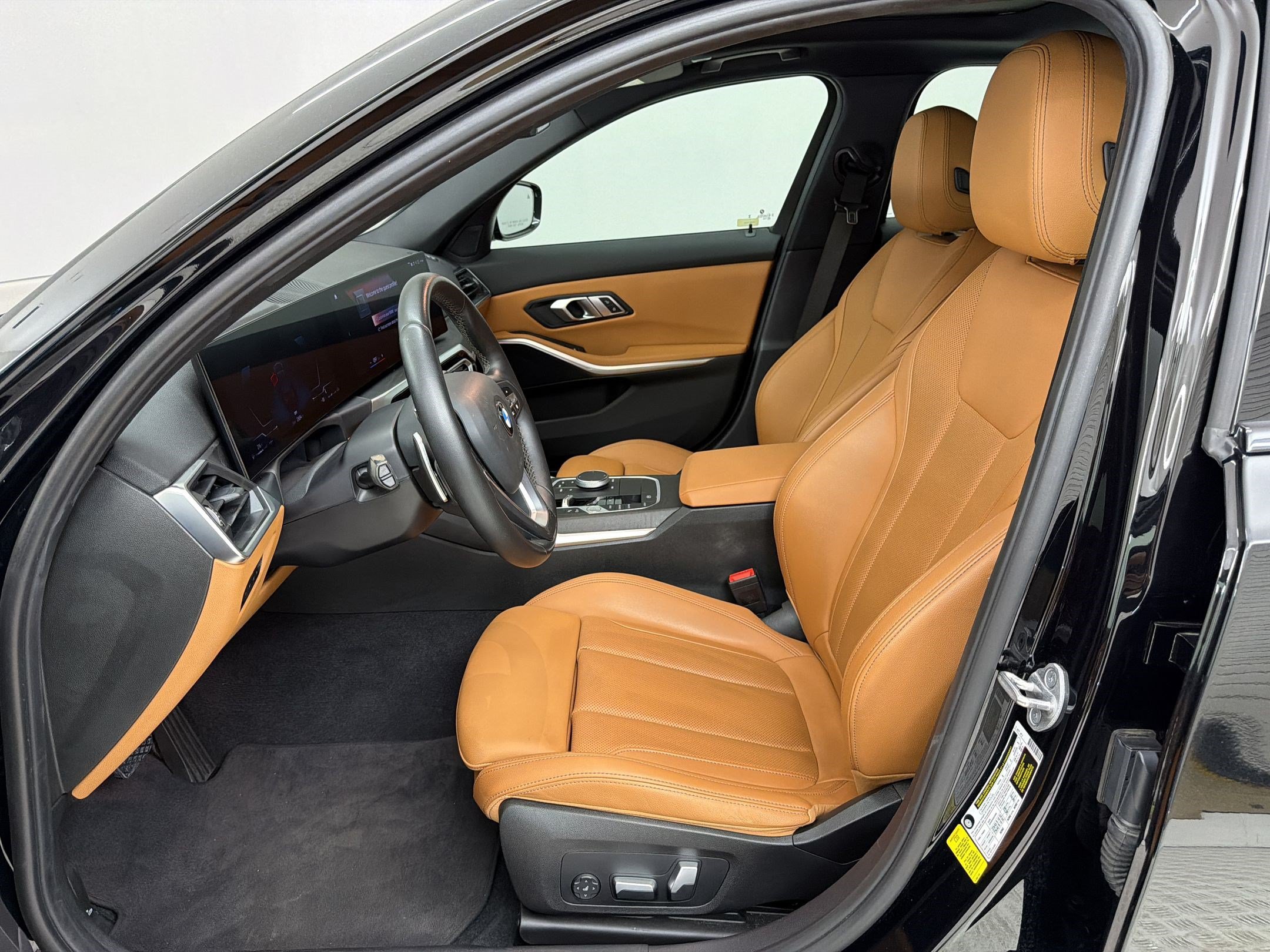 Used 2023 BMW 330i Sedan w/ Driving Assistance Package RWD image 5