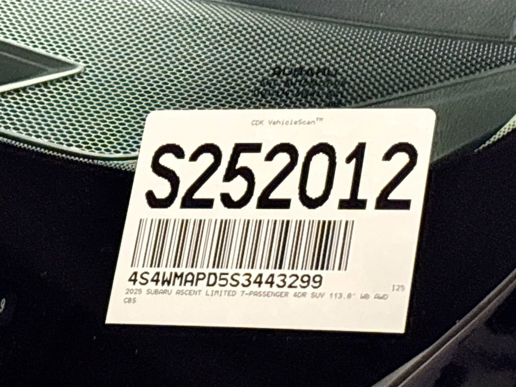 New 2025 Subaru Ascent Limited image 27