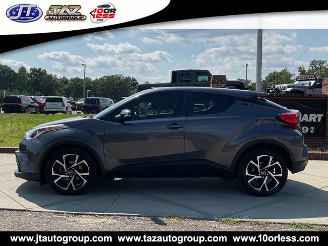 Used 2018 Toyota C-HR XLE FWD image 4