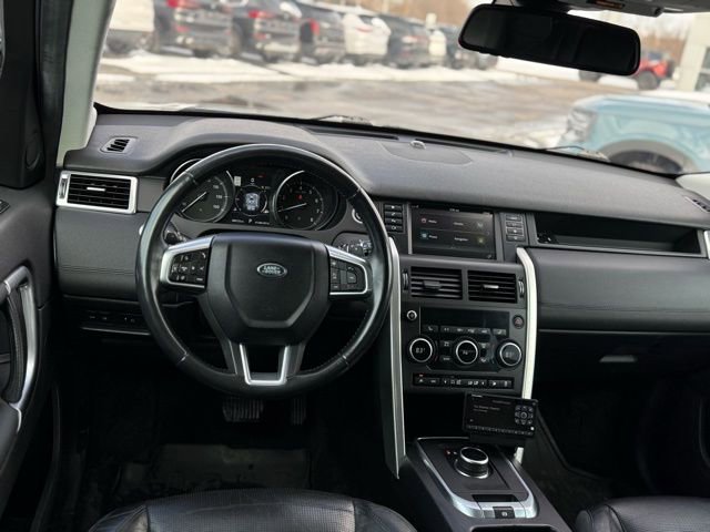 Used 2017 Land Rover Discovery Sport HSE image 6