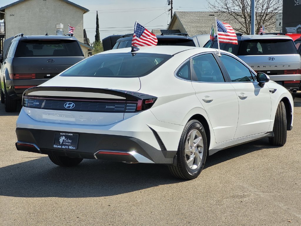 New 2026 Hyundai Sonata SE FWD image 4