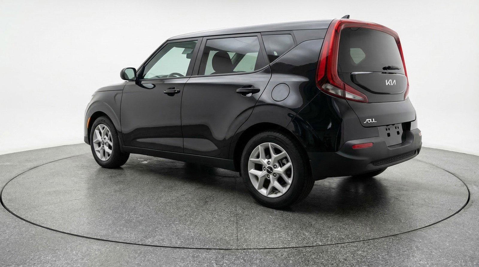 Used 2025 Kia Soul LX w/ LX Technology Package image 5