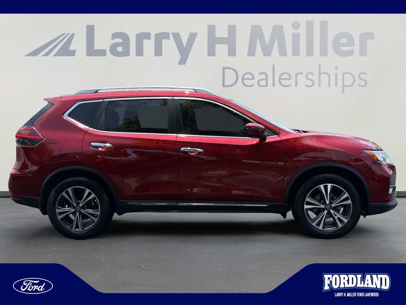 Used 2018 Nissan Rogue SL w/ Premium Package FWD image 6