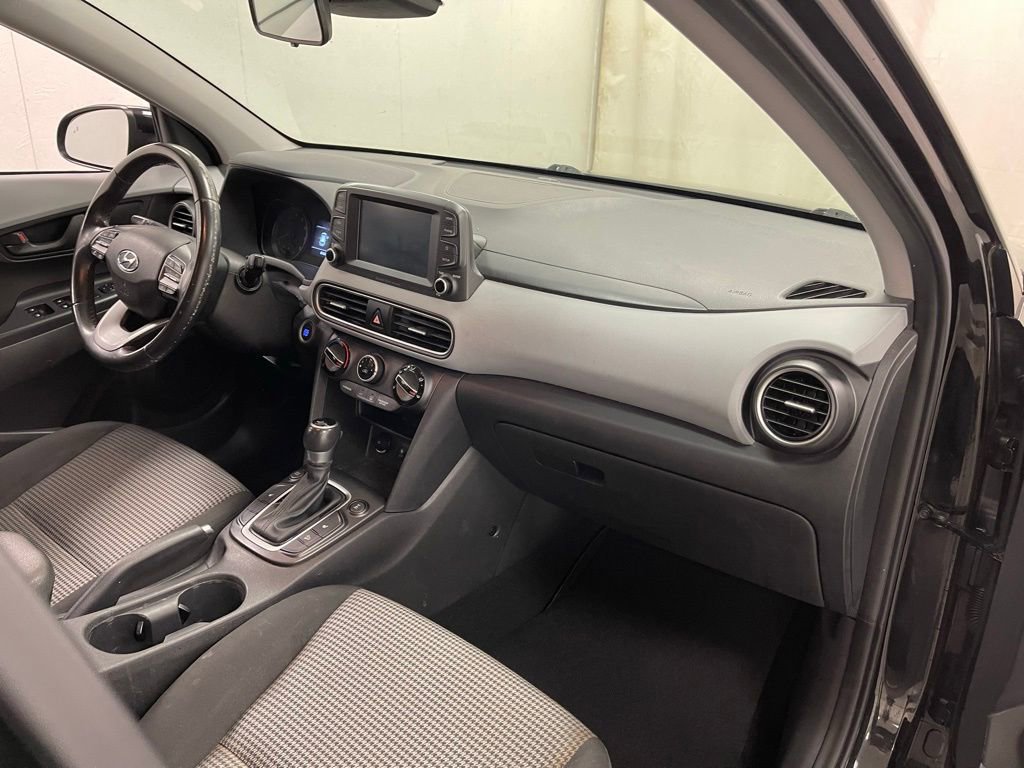 Used 2019 Hyundai Kona SEL image 12