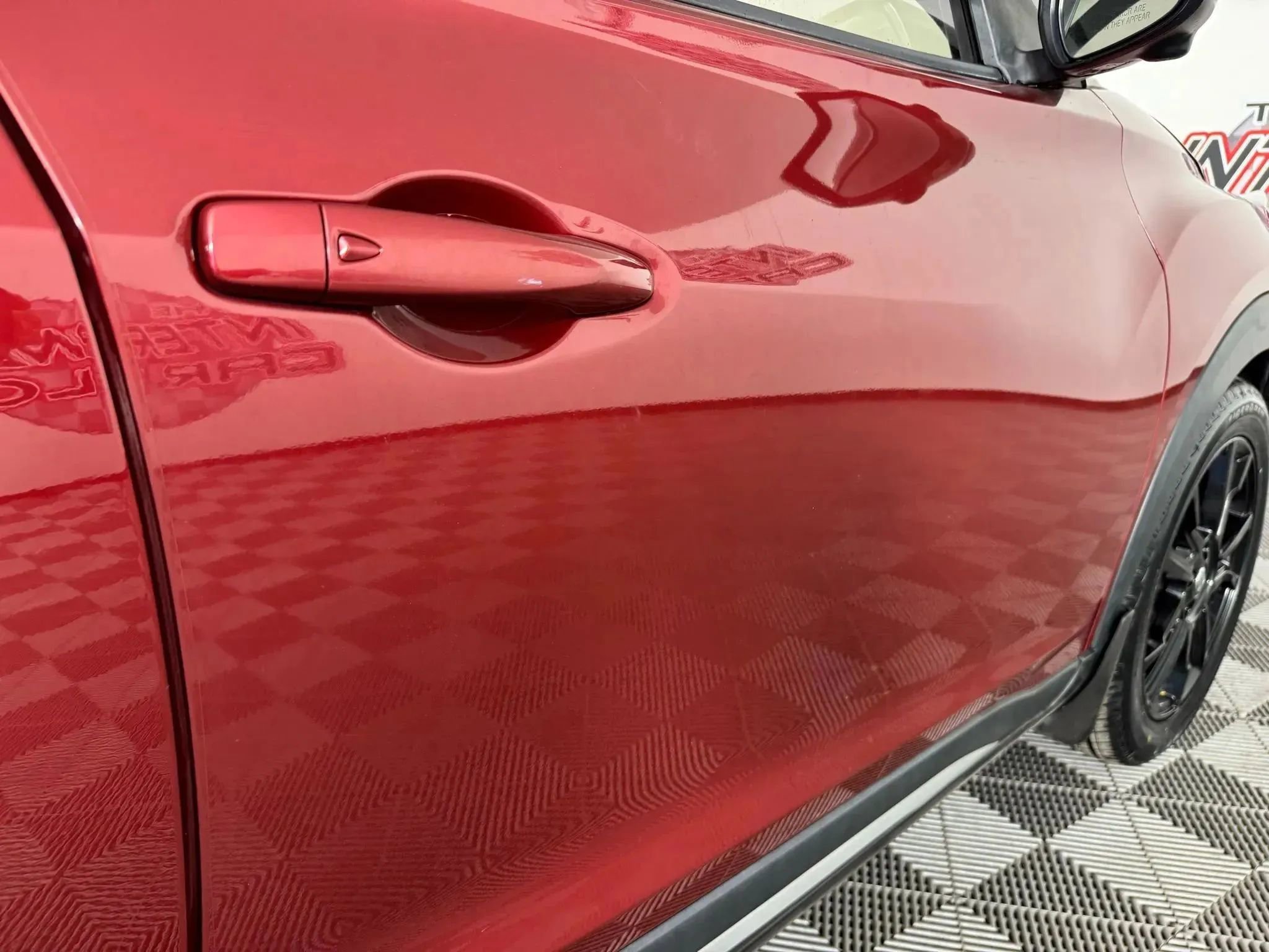 Used 2020 Nissan Kicks SR image 29