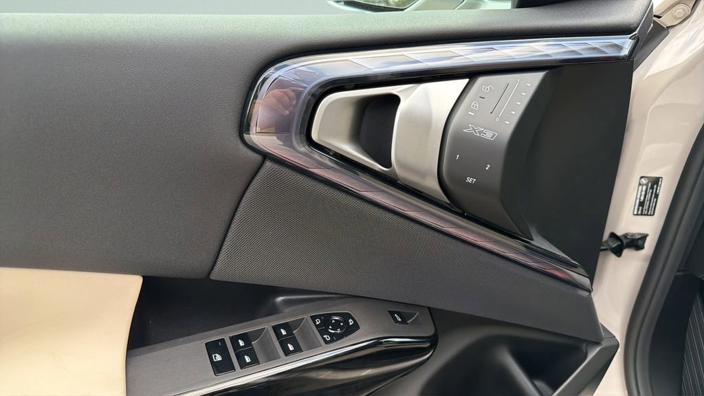 New 2026 BMW X3 xDrive30 image 13