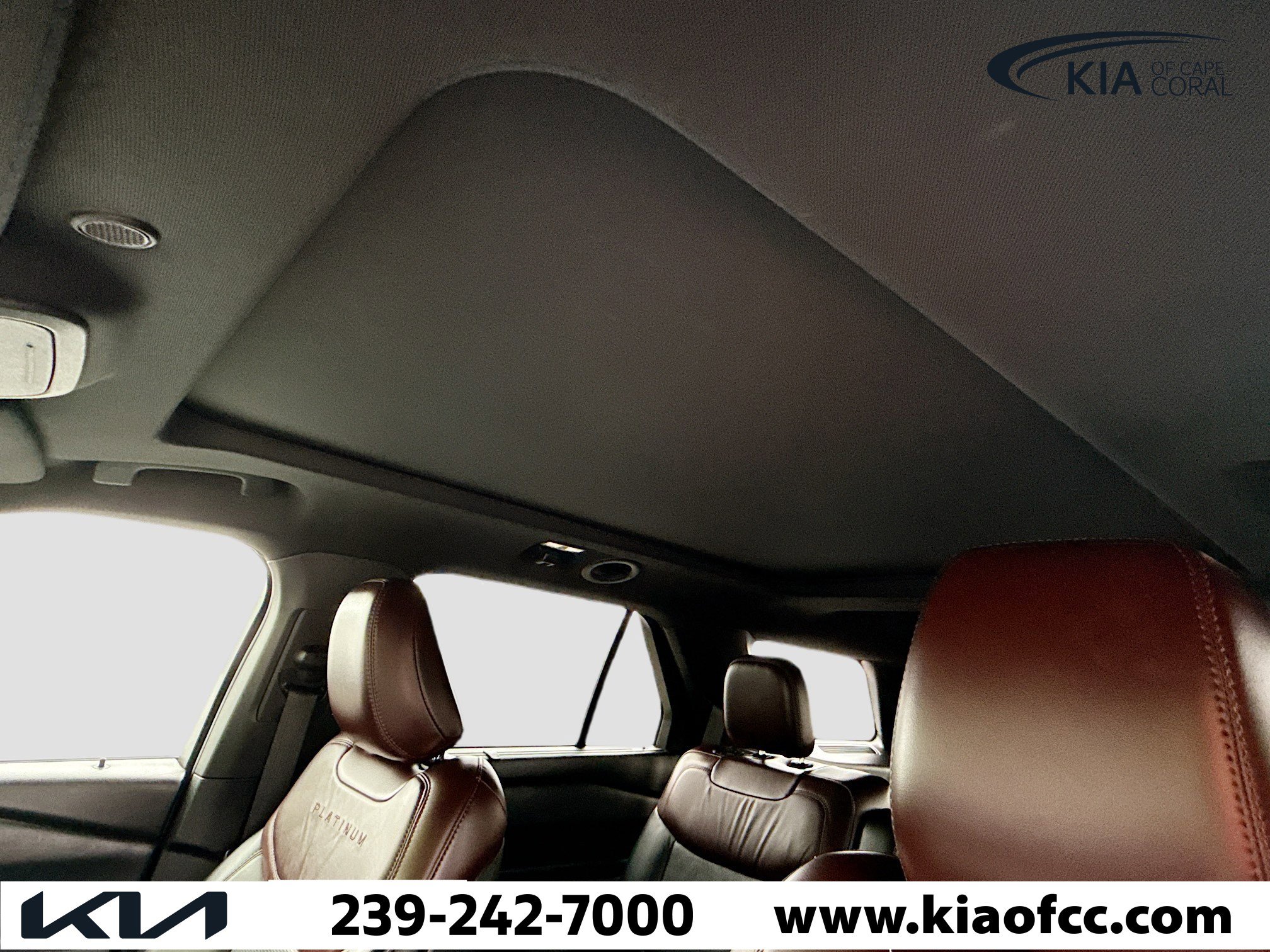 Used 2020 Ford Explorer Platinum w/ Premium Technology Package image 28