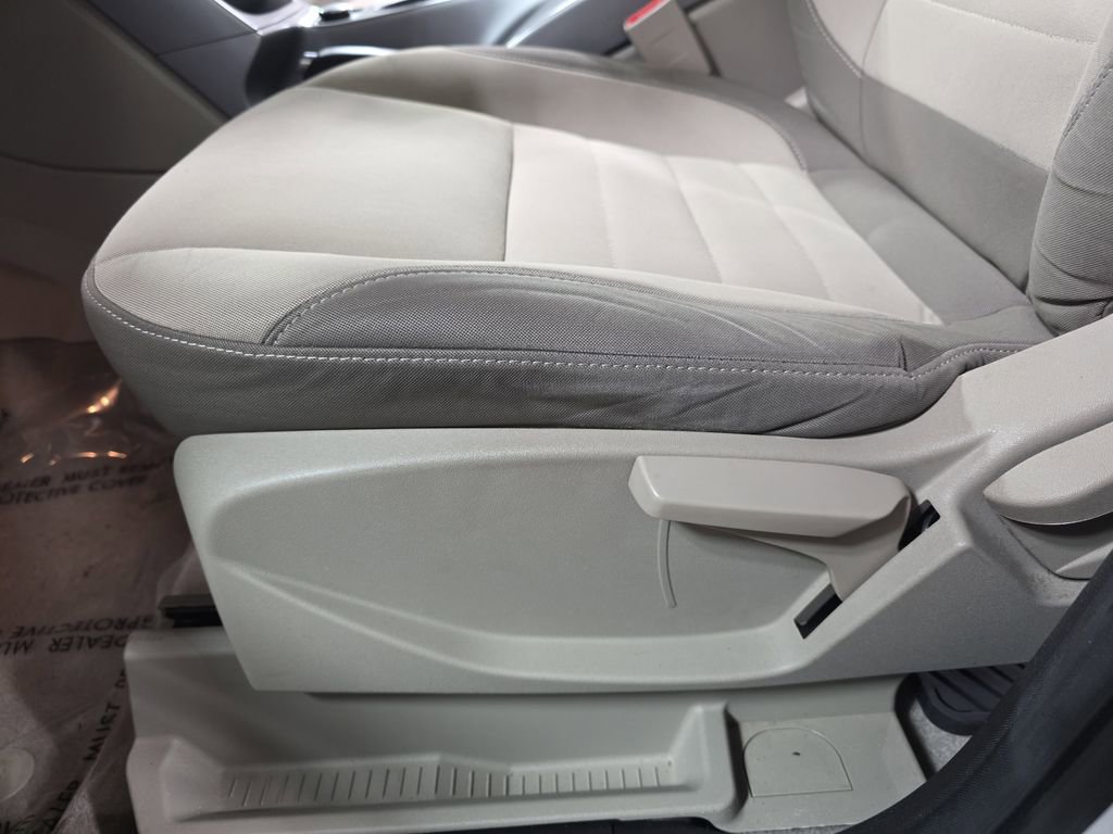 Used 2013 Ford Escape SE image 26