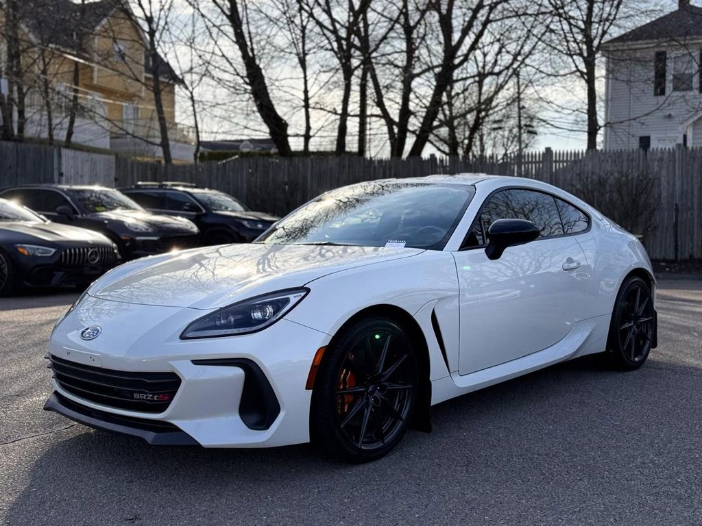 Used 2025 Subaru BRZ tS image 2