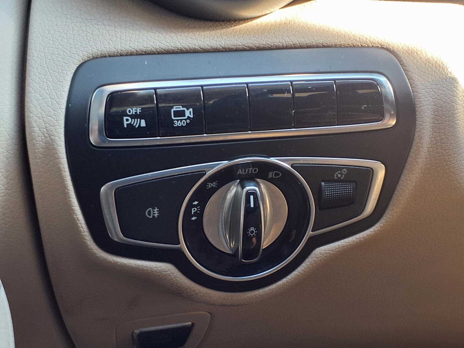 Used 2016 Mercedes-Benz GLC 300 image 8