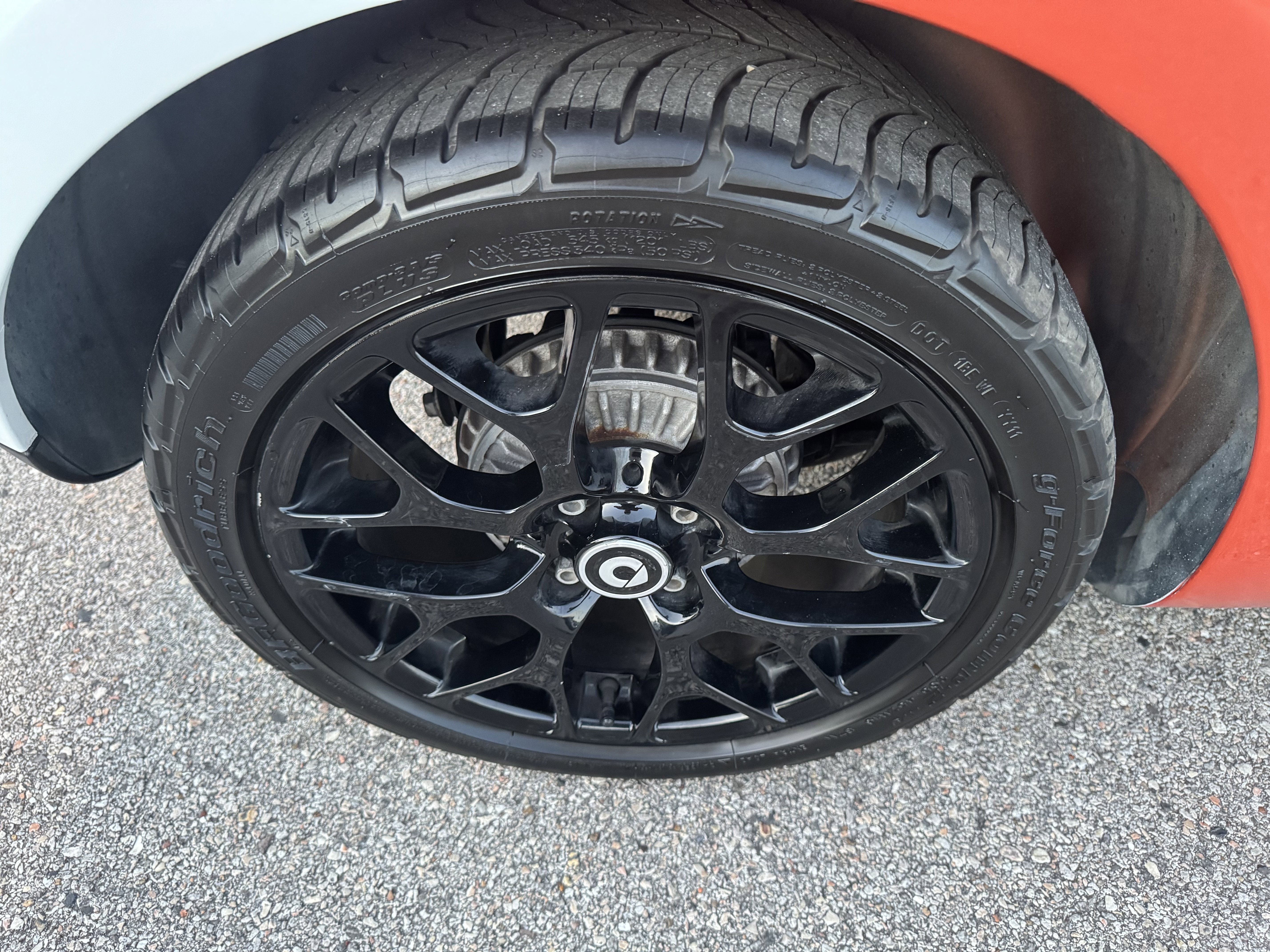 Used 2016 smart fortwo passion image 8