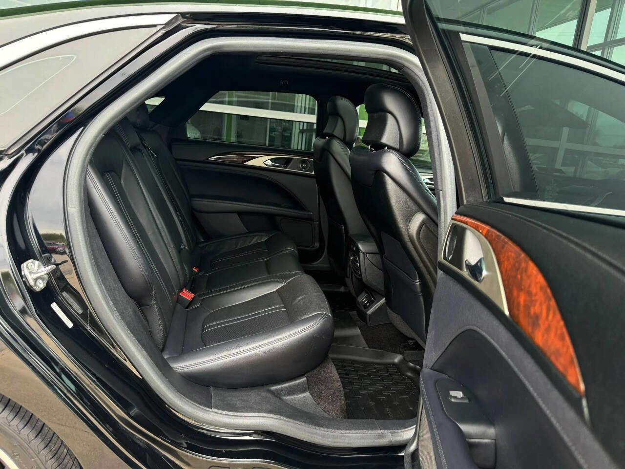 Used 2018 Lincoln MKZ Reserve w/ Climate Package AWD/4WD image 14