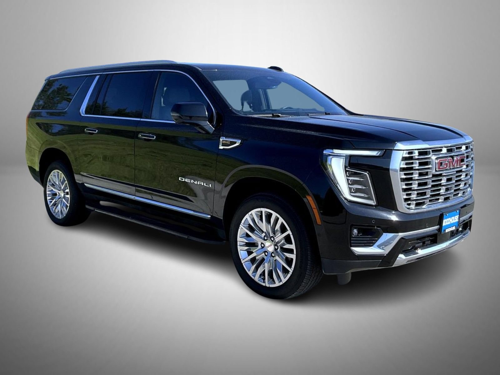 Used 2025 GMC Yukon XL Denali AWD/4WD image 3