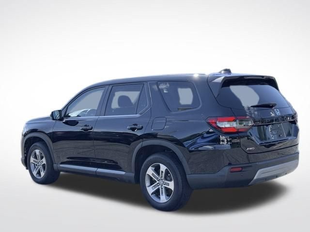 Used 2025 Honda Pilot EX-L image 8
