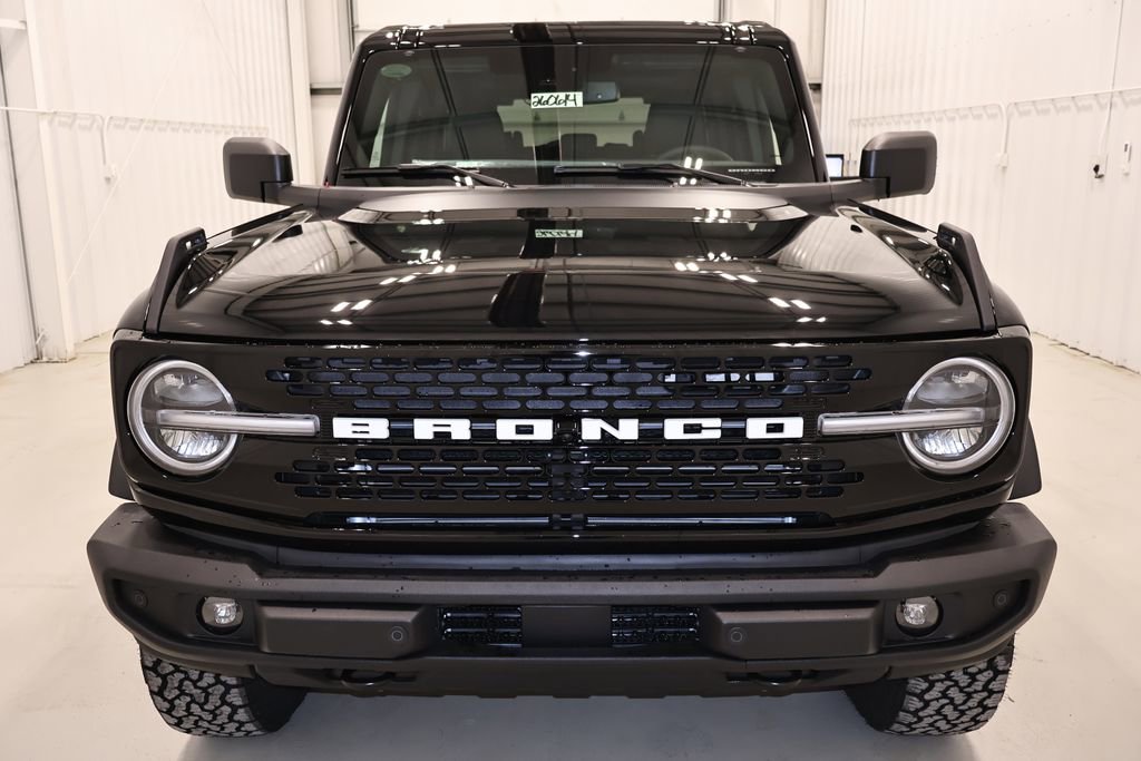 New 2026 Ford Bronco Outer Banks image 4