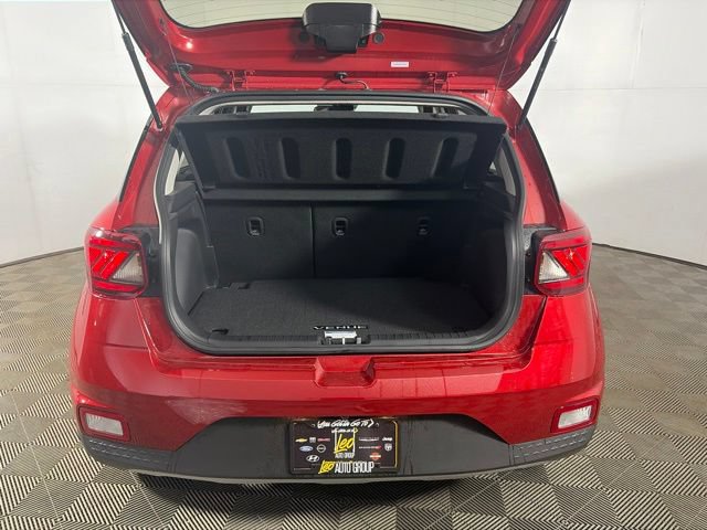 New 2026 Hyundai Venue SEL FWD image 7