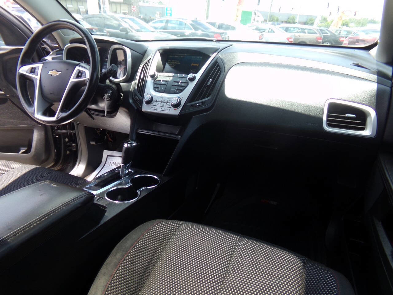 Used 2017 Chevrolet Equinox LT w/ Convenience Package image 19