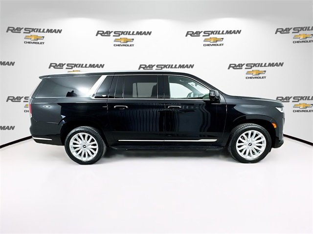 Used 2024 Cadillac Escalade ESV Luxury image 8