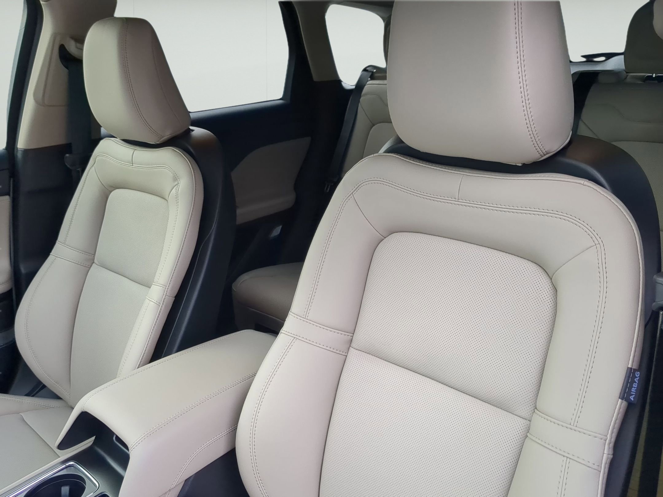 New 2026 Lincoln Corsair Reserve FWD image 10