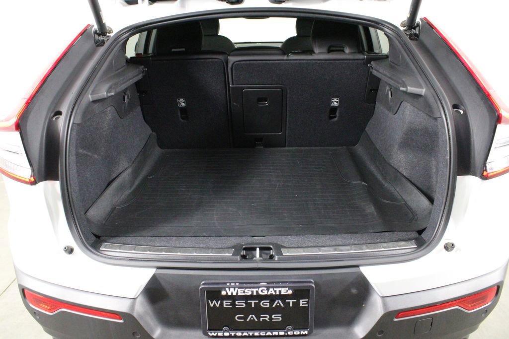 Used 2023 Volvo C40 P8 Recharge Plus image 14