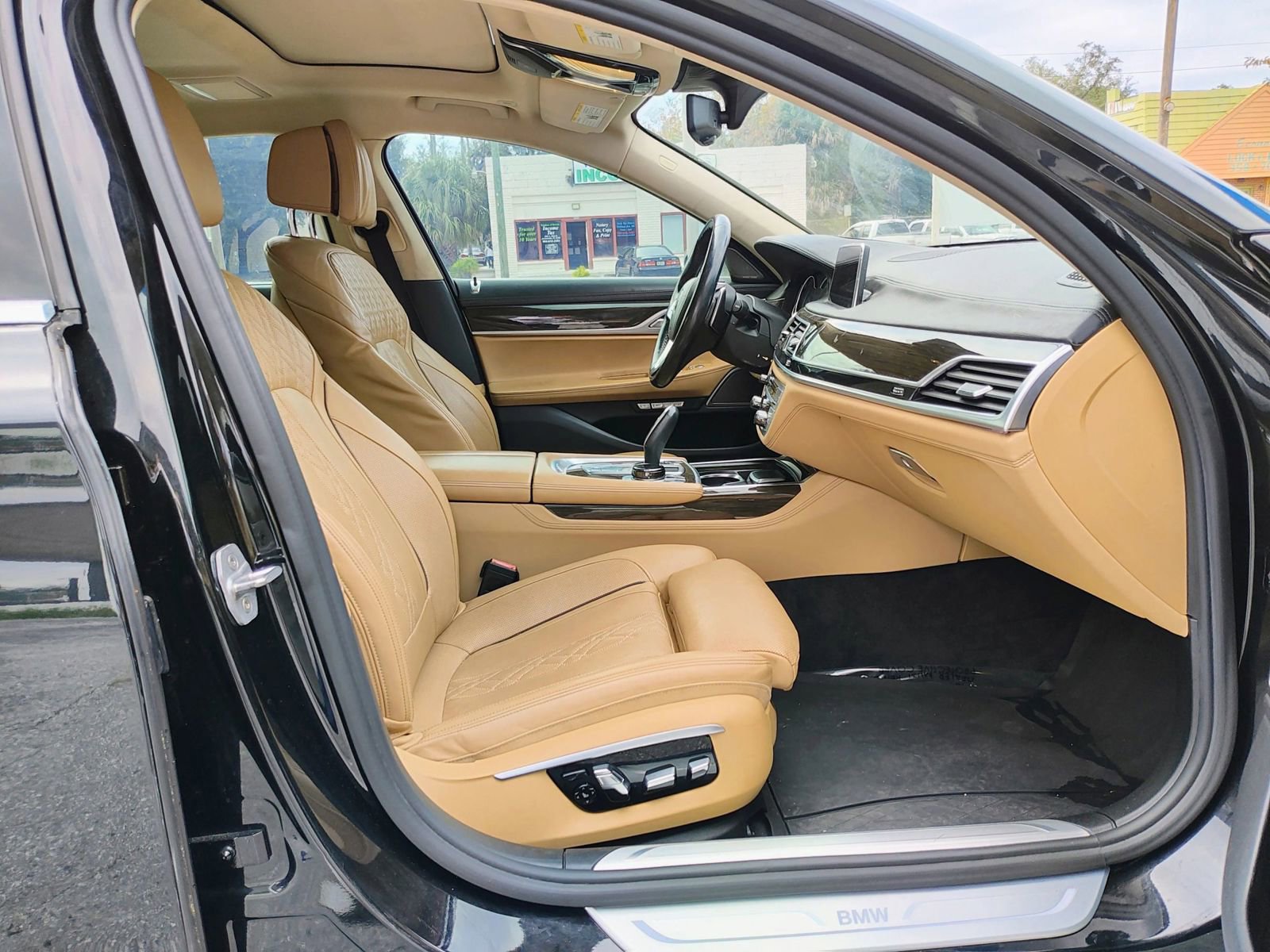 Used 2016 BMW 740i 740i Sedan 4D image 16