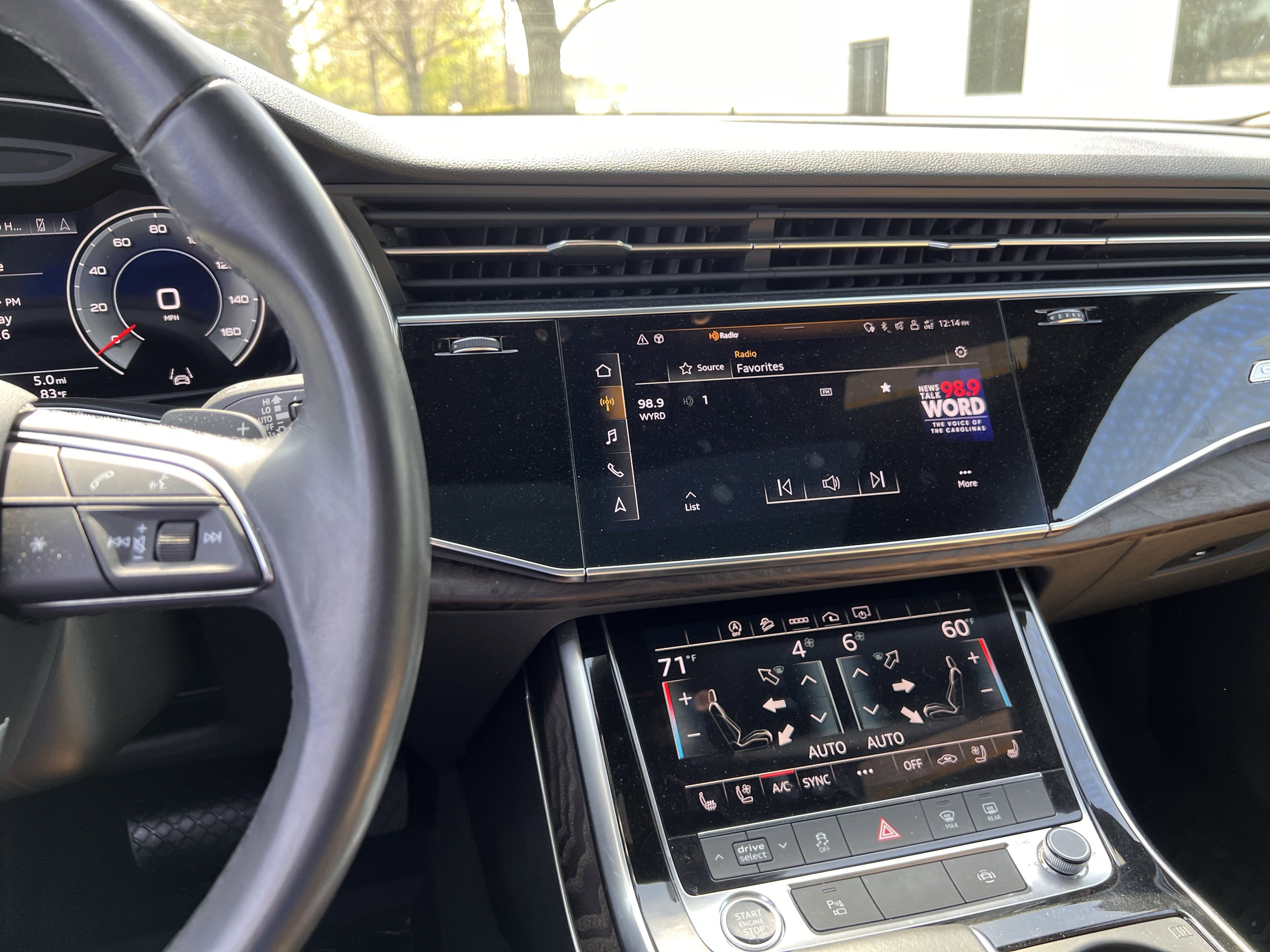 Used 2021 Audi Q8 Premium Plus w/ Premium Plus Package image 18