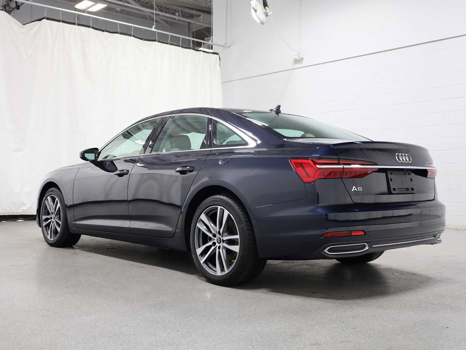 Used 2023 Audi A6 2.0T Premium w/ Convenience Package AWD/4WD image 2