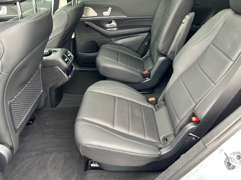 New 2026 Mercedes-Benz GLS 450 4MATIC image 27