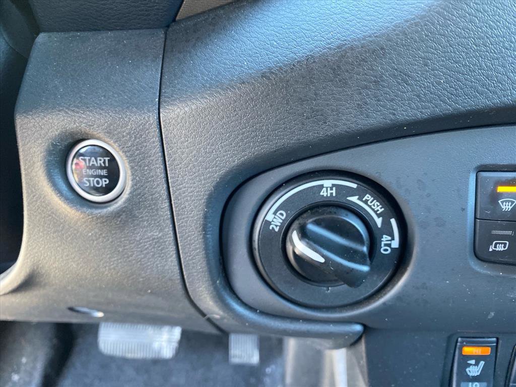 Used 2023 Nissan Frontier SV w/ SV Convenience Package image 14