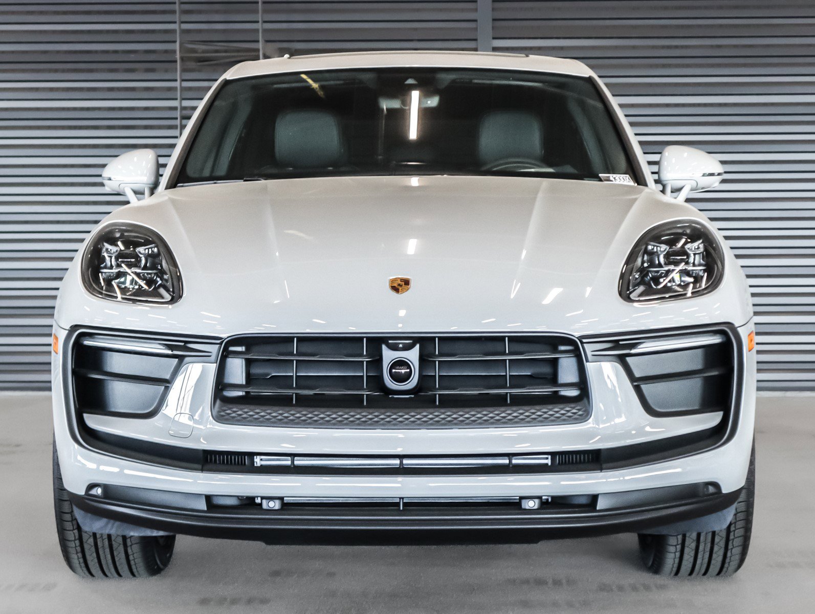 New 2026 Porsche Macan image 8