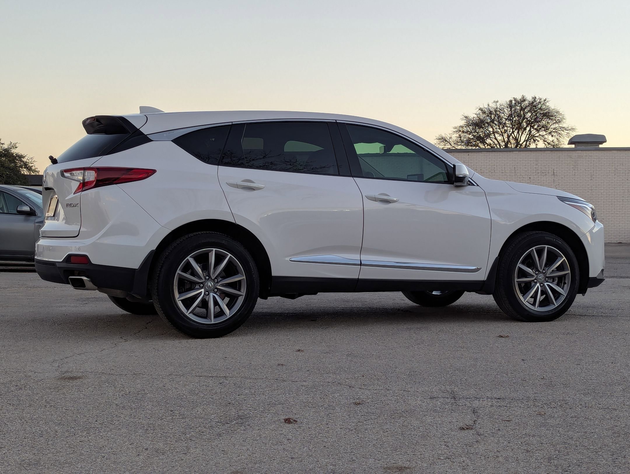 Used 2023 Acura RDX FWD w/ Technology Package image 4