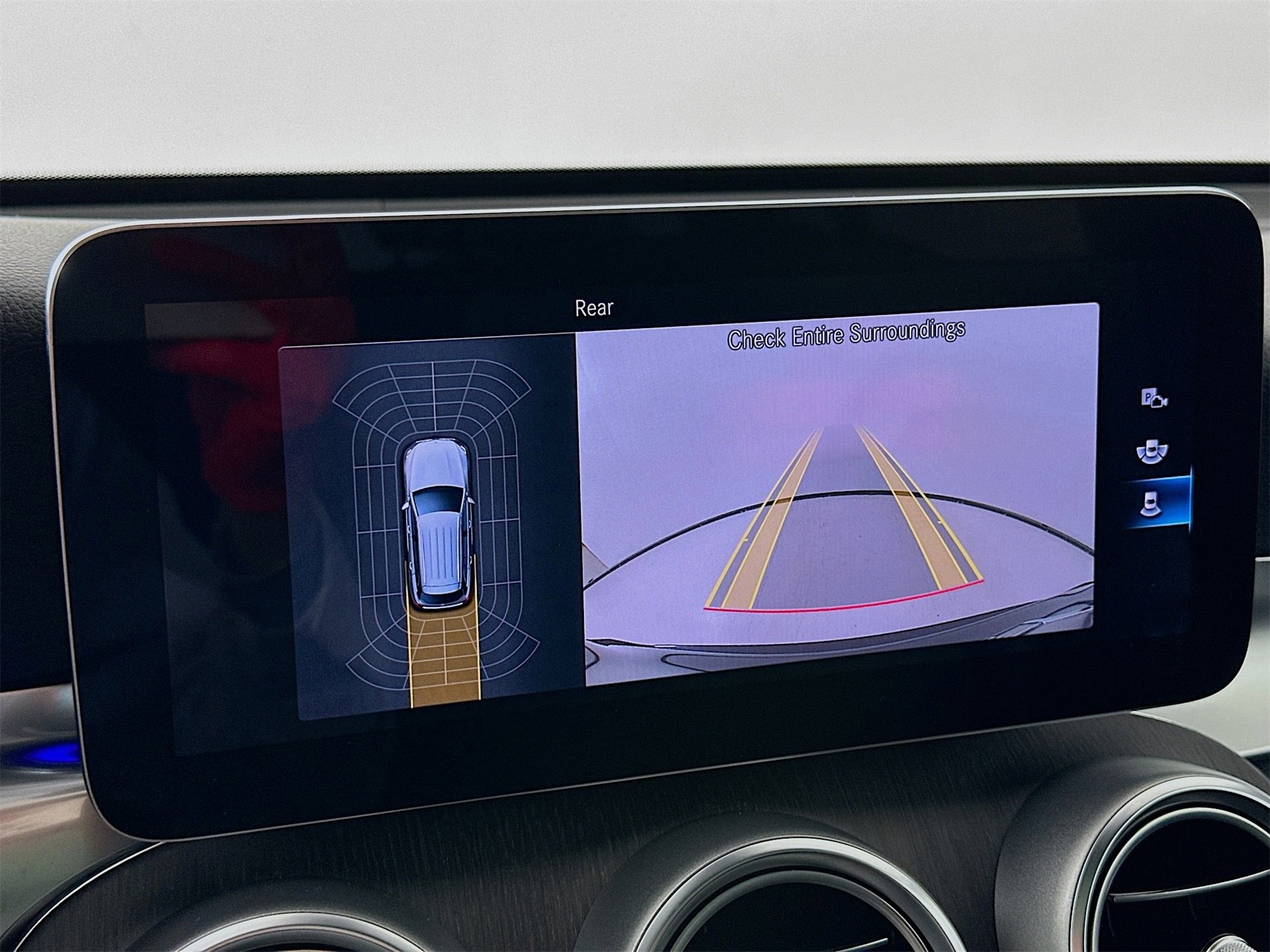 Used 2022 Mercedes-Benz GLC 300 4MATIC image 14