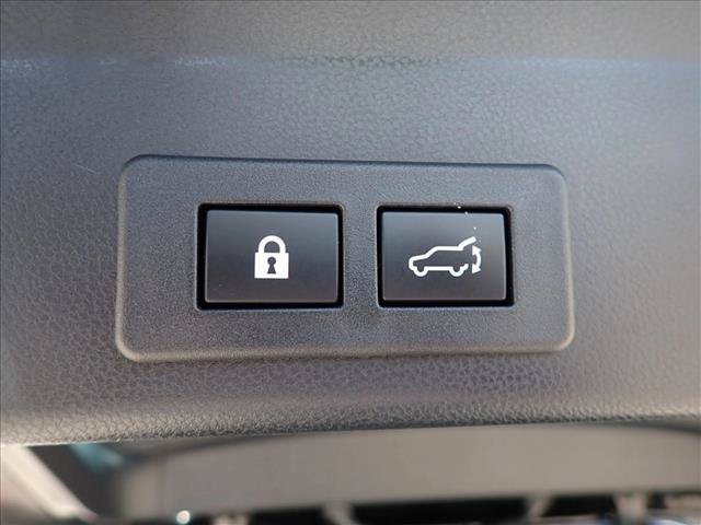 Certified 2025 Subaru Ascent Premium AWD/4WD image 9