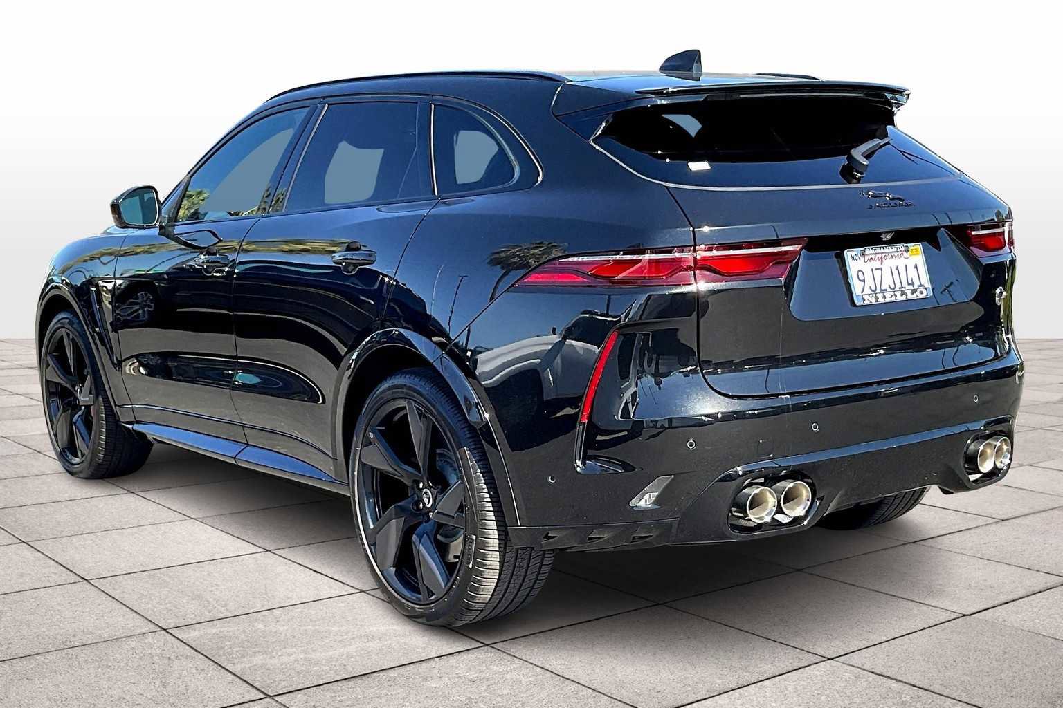 Used 2024 Jaguar F-PACE SVR AWD/4WD image 15
