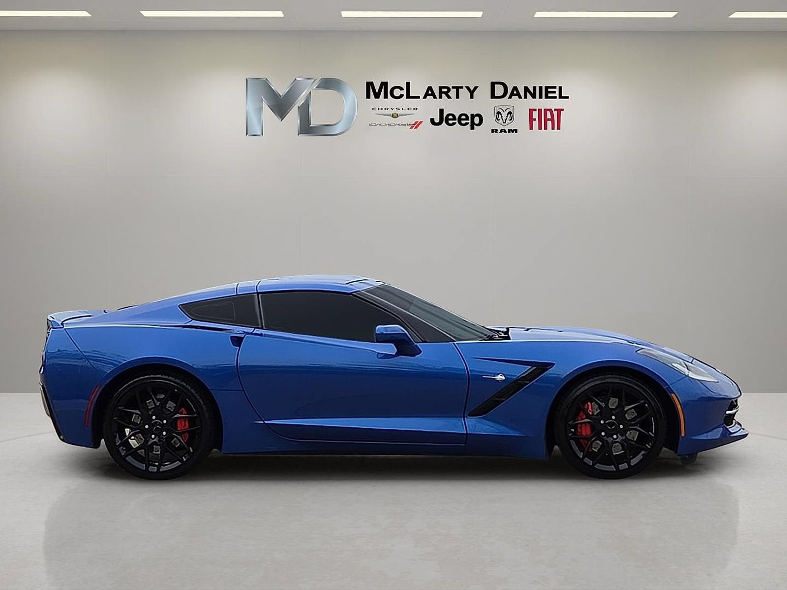 Used 2019 Chevrolet Corvette Stingray Coupe RWD image 6