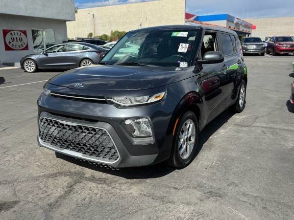 Used 2020 Kia Soul S FWD image 6