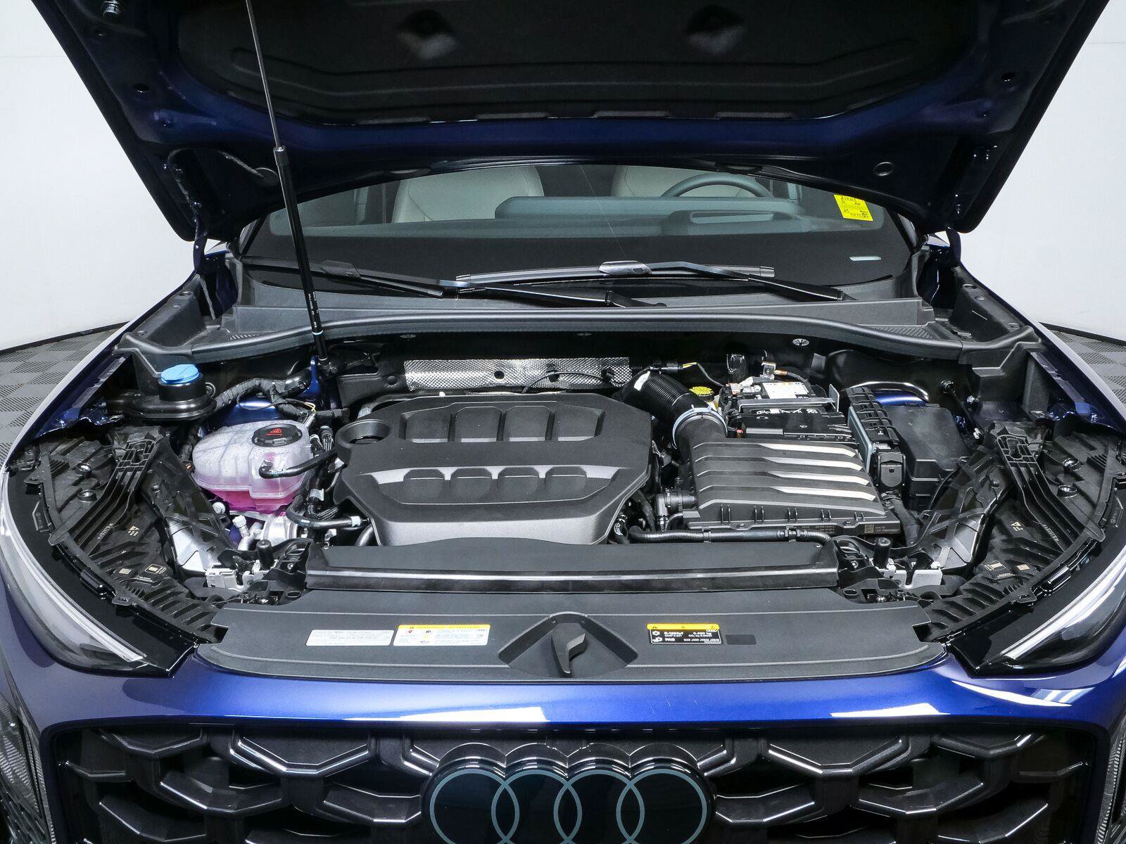 New 2026 Audi Q3 quattro 2.0T AWD/4WD image 35