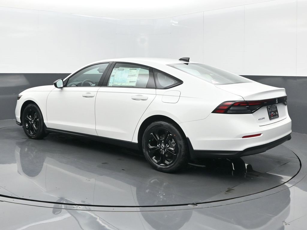 New 2025 Honda Accord SE image 15